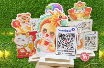 Biển Mica Quét Mã QR